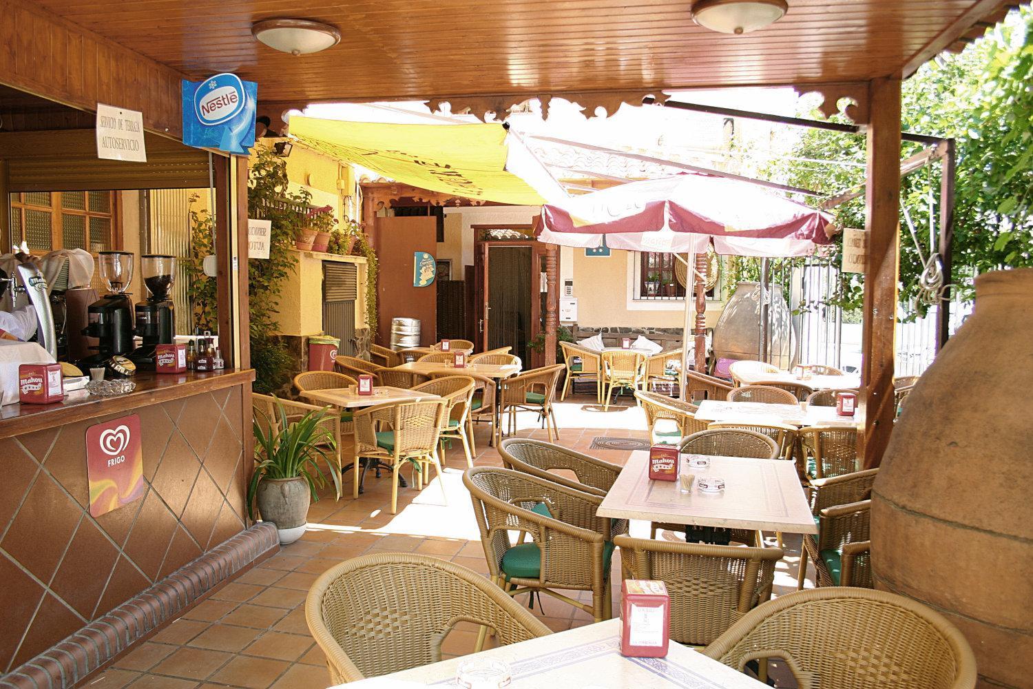 Hostal Restaurante La Muralla Canete  المظهر الخارجي الصورة